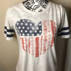 Cute shirt!!Wash great !!